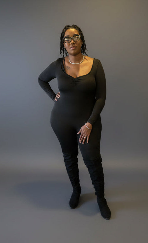 Noir Elegance Jumpsuit — Timeless Style, Curve-Flattering Confidence